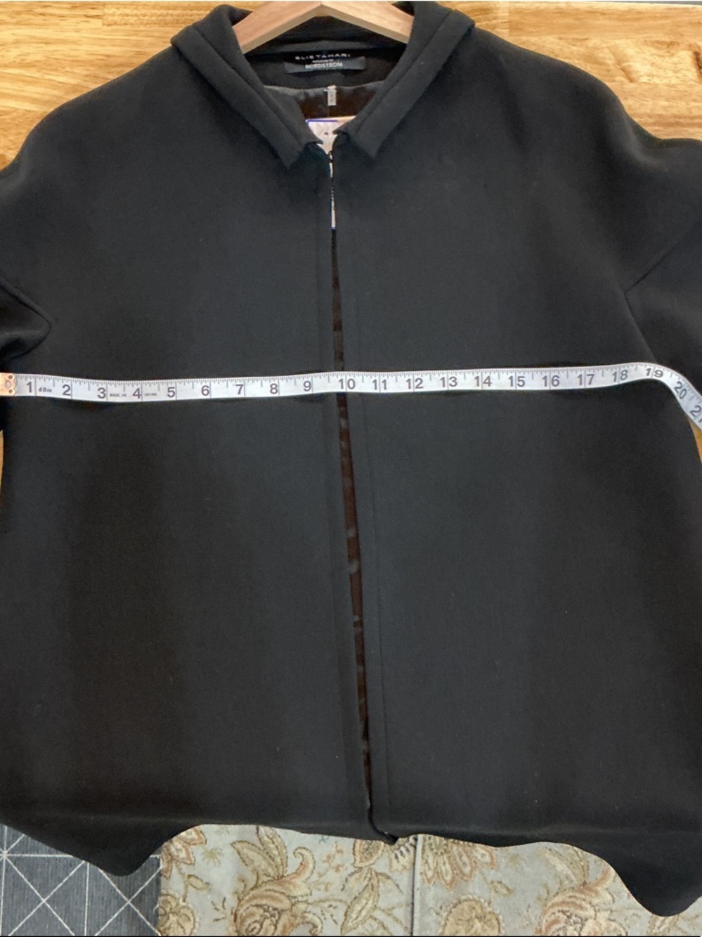 ELIE TAHARI Black Cape Coat Short Sleeve Minimalist Modern Size S